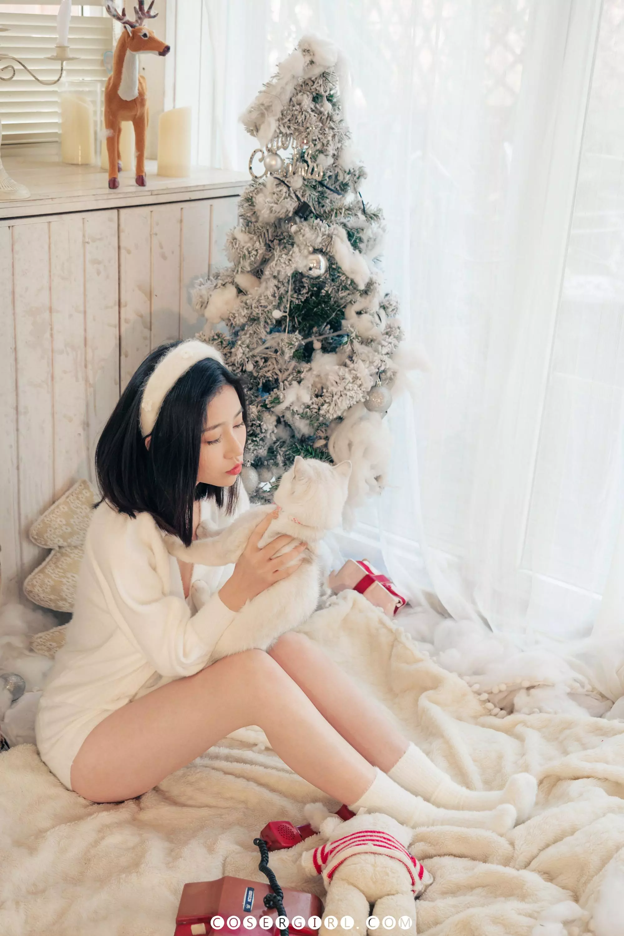 图片[4]-年年写真 · New Year篇 | 纯白氛围中的温柔新年-COSERYYDS