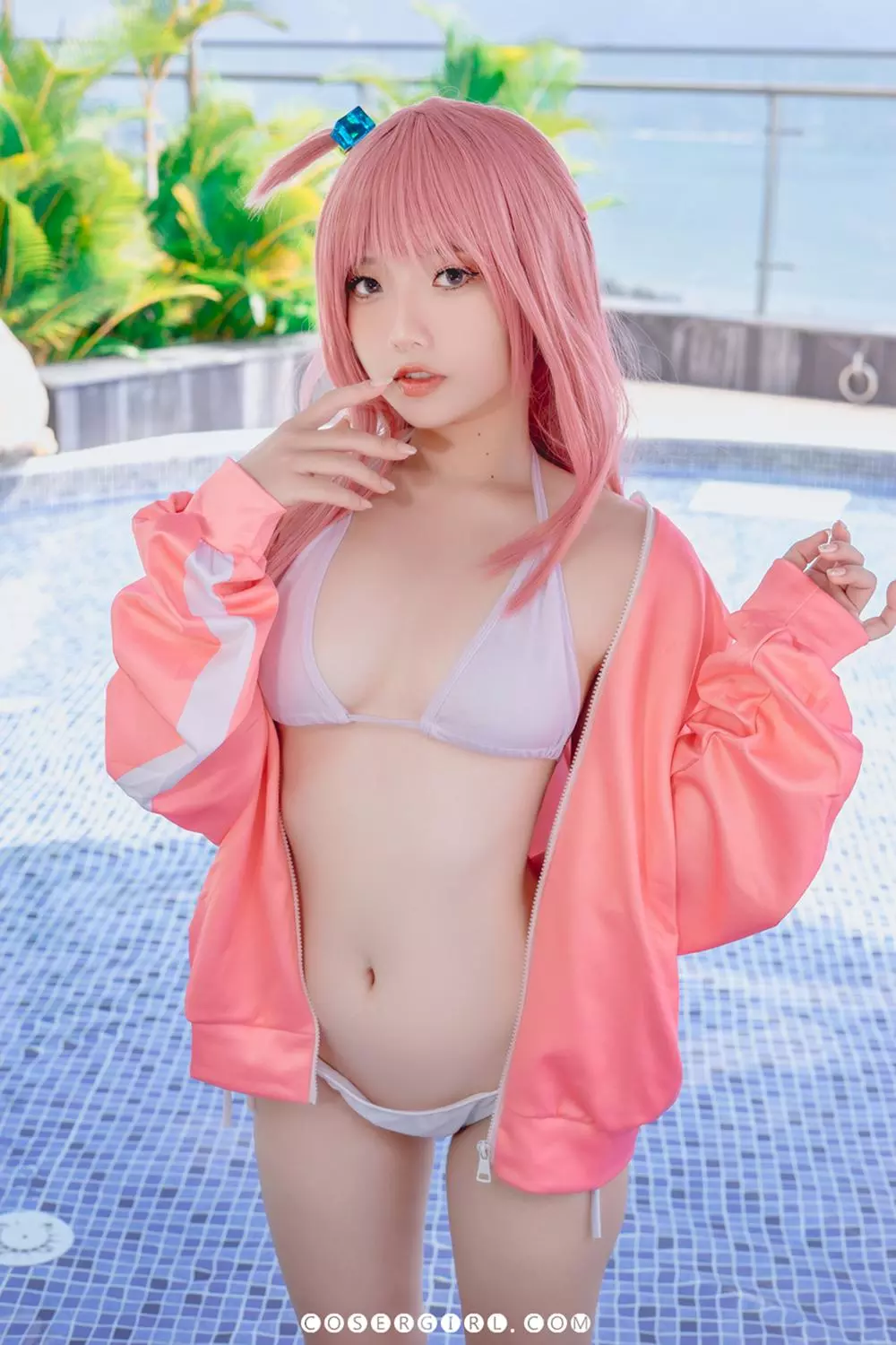 Messie Huang《Bocchi》粉外套比基尼写真下载 – 34P高清套图-coseryyds