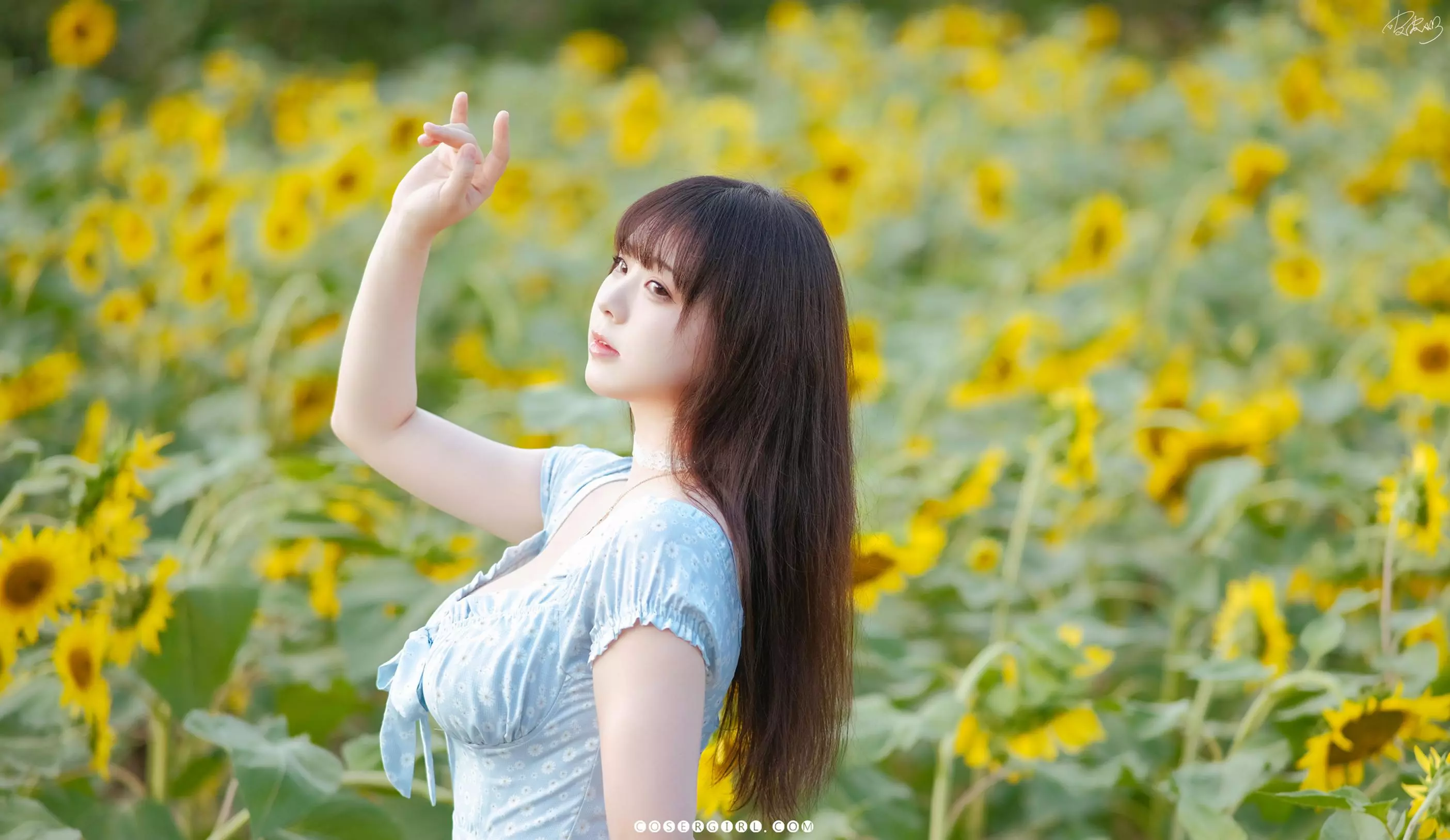 皮皮奶可可爱了 向日葵野外写真下载 – 35P高清套图-coseryyds