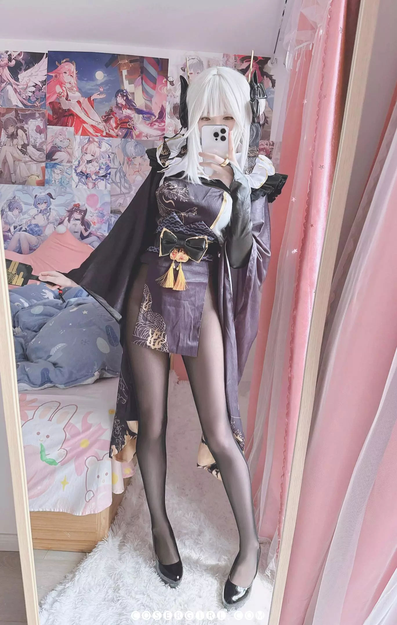 Misa呆呆 ブラン Cosplay写真下载 – 黑丝龙纹旗袍 (24P)-coseryyds